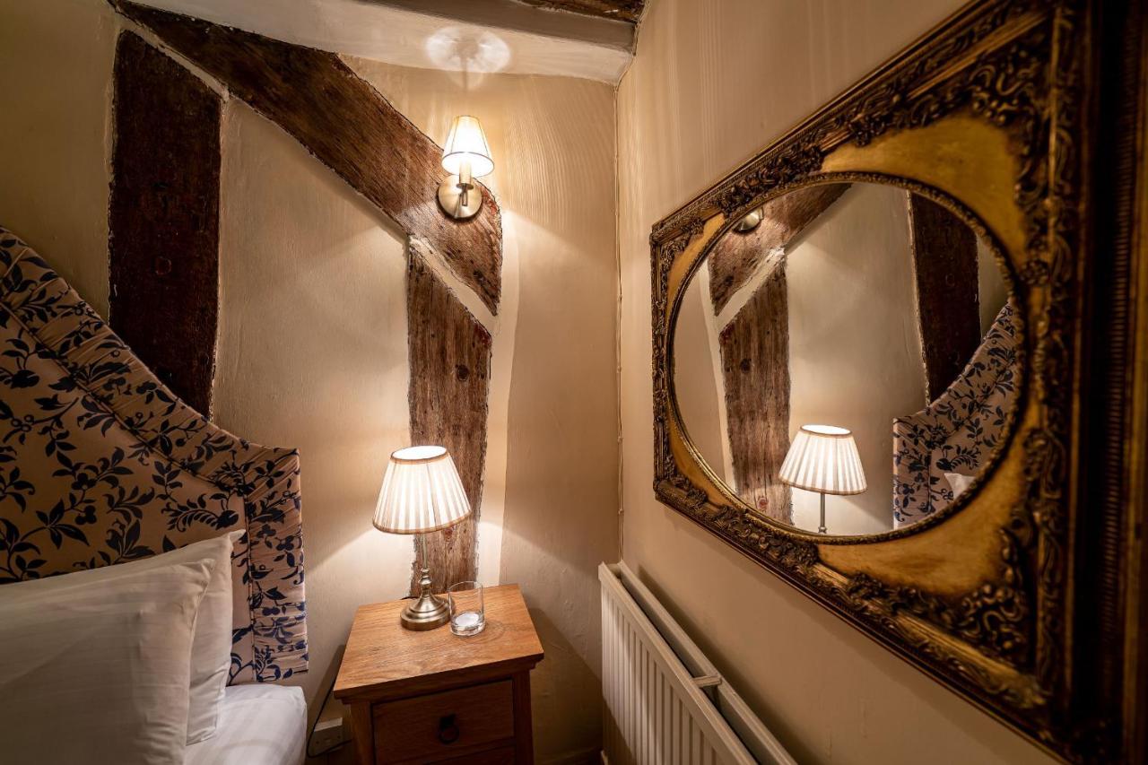 Caravelli Hotel Loughborough Buitenkant foto