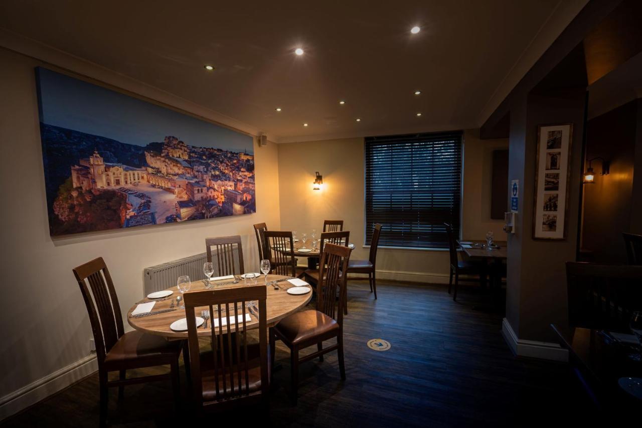 Caravelli Hotel Loughborough Buitenkant foto